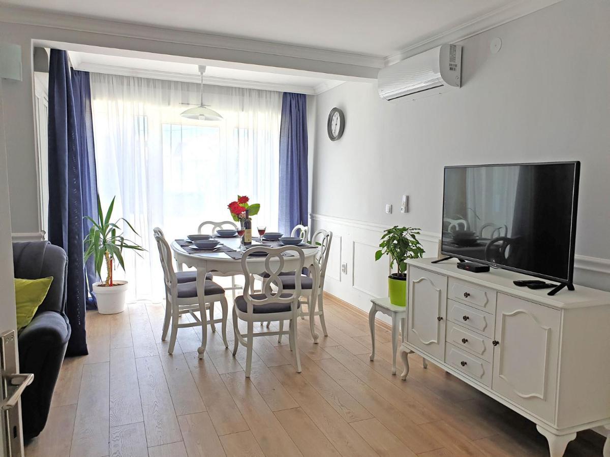 Villa Kuca Ema à Belgrade Extérieur photo