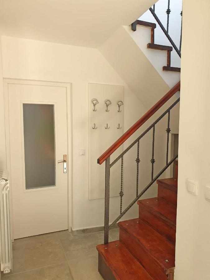 Villa Kuca Ema à Belgrade Extérieur photo